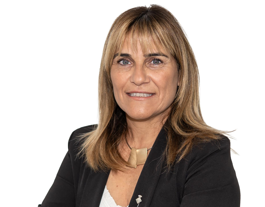 yolanda mayas retrat inst.png
