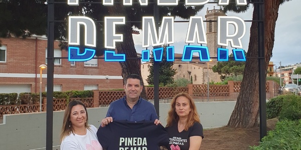 A la venda la samarreta solidària de la Festa Major de Pineda