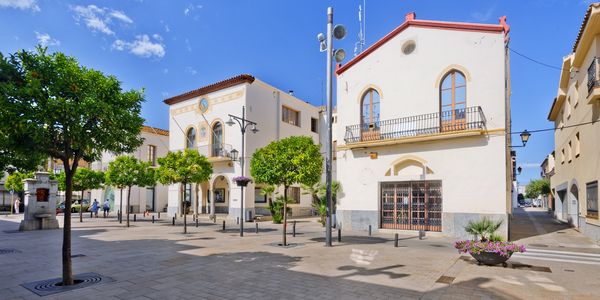 Acord per facilitar el pagament dels tributs a Pineda i increment del 50% en la partida d’ajut a l’habitatge