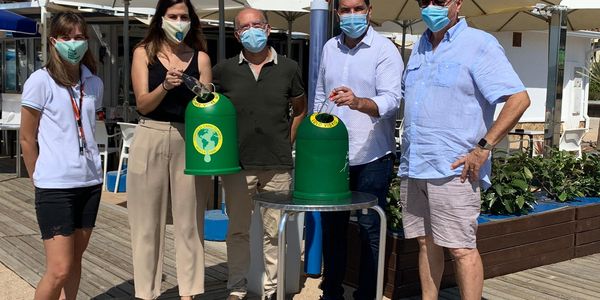 L’Ajuntament de Pineda de Mar i Ecovidrio fomenten el reciclatge del vidre en els establiments de restauració